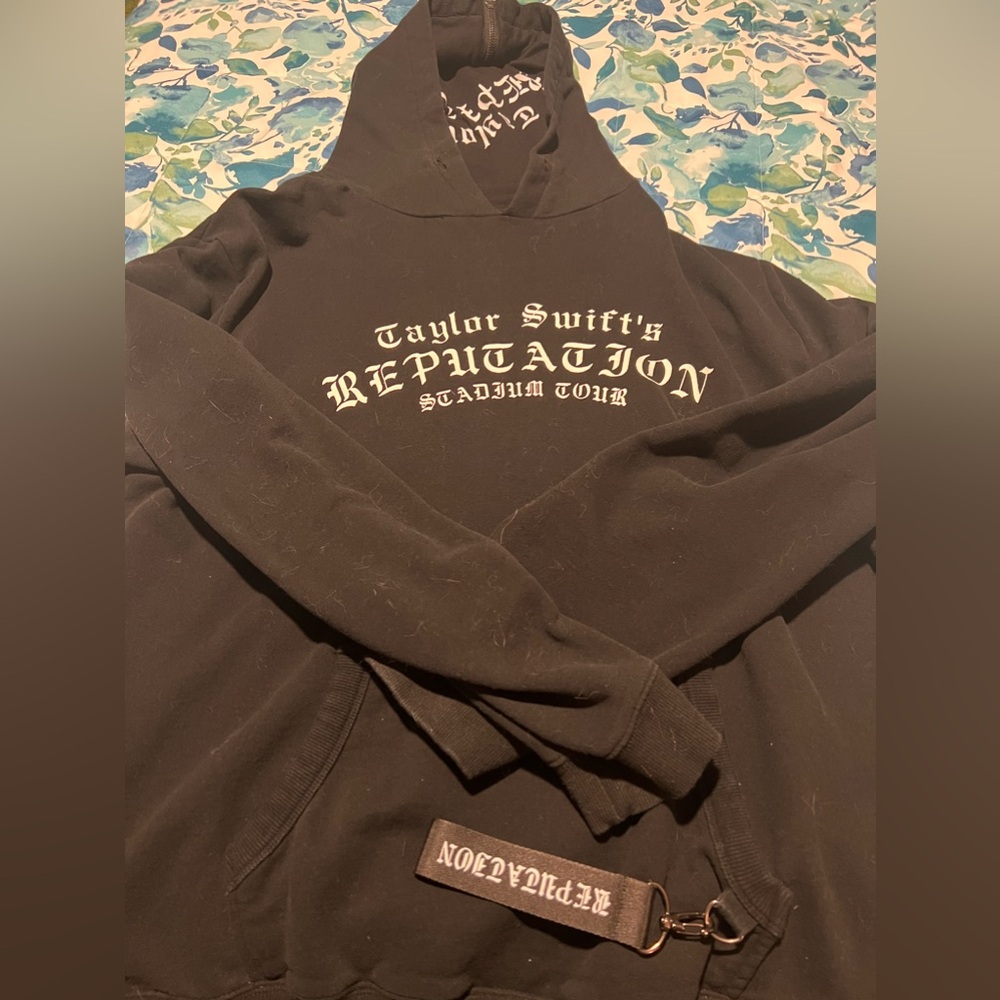 2018 Reputation Tour Sweatshirt-Taylor Swift